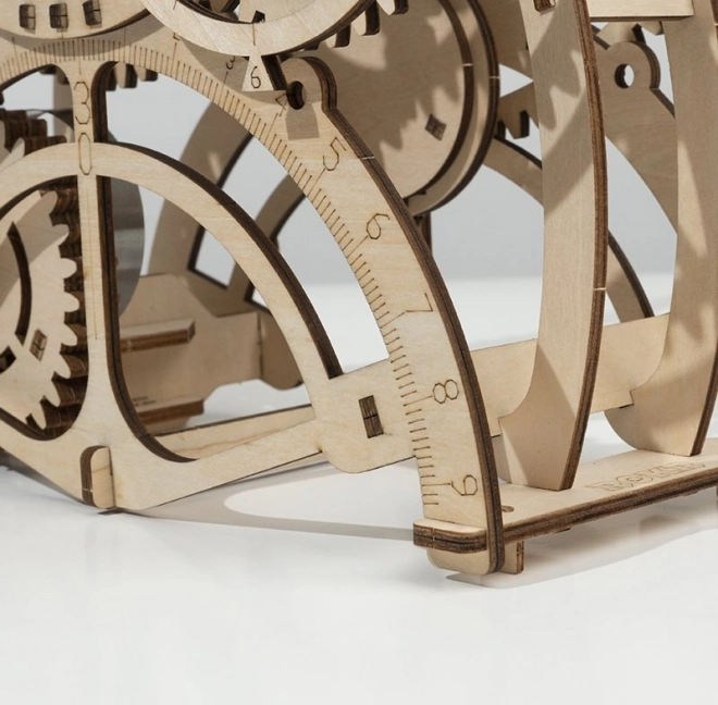 Horloge à pendule - Maquette en bois 3D