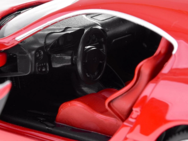 Modèle de voiture en métal Alfa Romeo 8C Competizione échelle 1:32