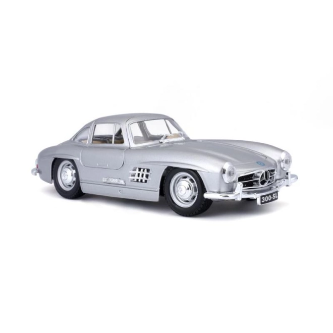 Bburago 1:24 Mercedes Benz 300SL argent 18-22023