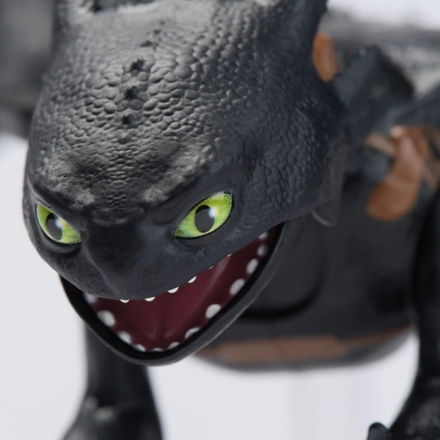 Comment dresser votre dragon Krokmou avec effets sonores et lumineux