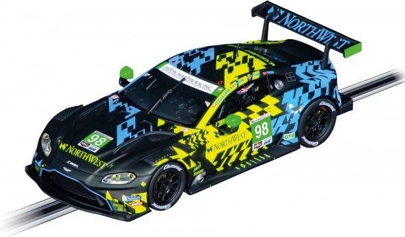 Voitures GT détaillées prêtes pour l’endurance 24 h