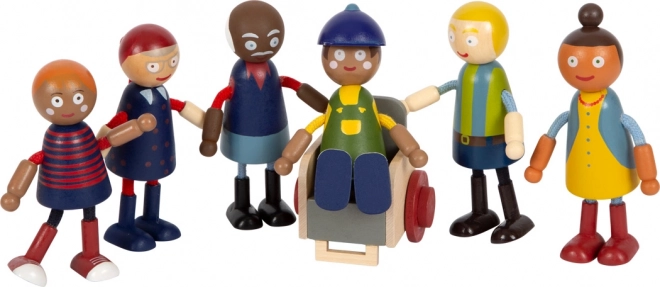 Petites figurines en bois famille avec fauteuil roulant