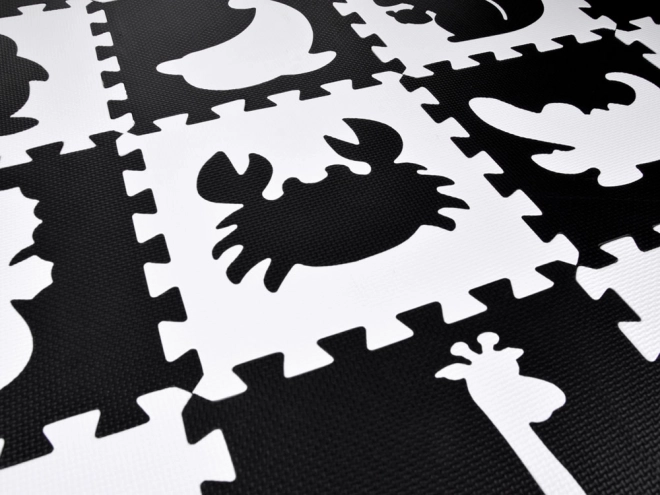 Tapis mousse contrasté animaux et formes
