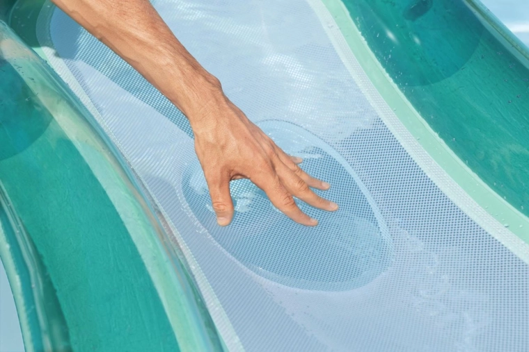 Fond en maille pour une fraîcheur immédiate