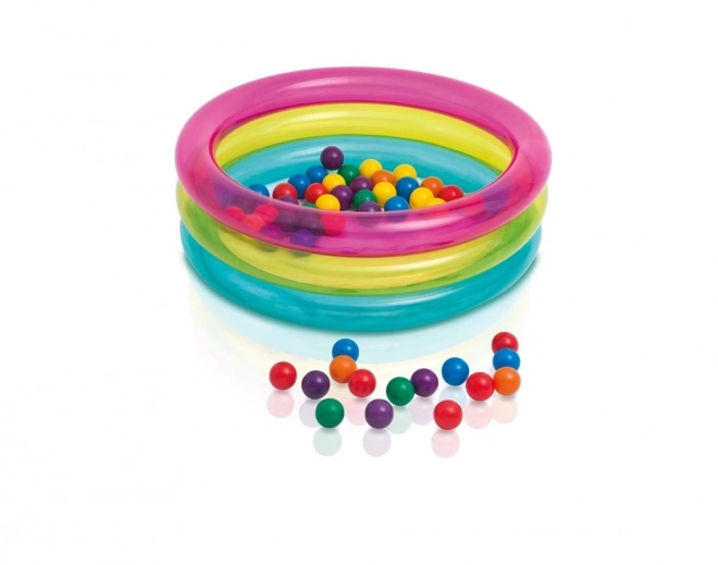 Piscine avec balles