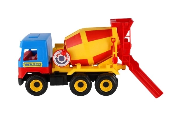 Camion moyen bétonnière