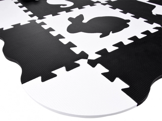 Tapis mousse contrasté animaux et formes
