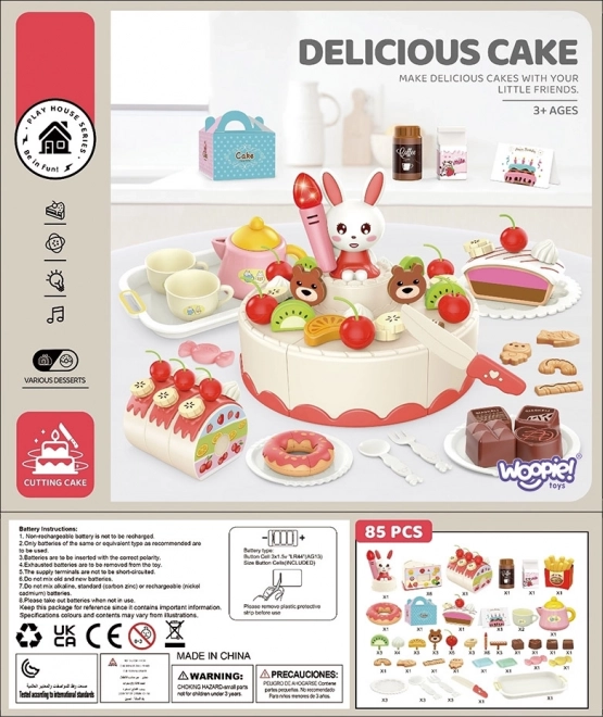 Pâtisserie avec gâteau d'anniversaire et ensemble à thé Woopie