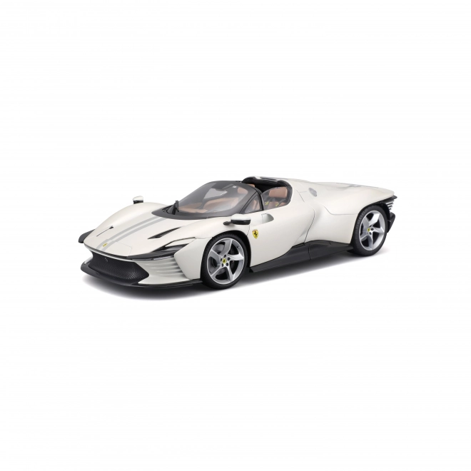 Bburago Ferrari Signature Series Daytona SP3 à l'échelle 1:18 blanc