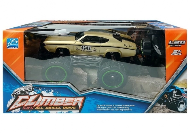 Voiture télécommandée avec roues hautes dorées