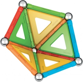 Panneaux colorés pour créer des formes 3D