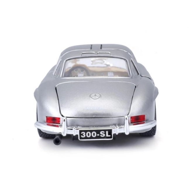 Bburago 1:24 Mercedes Benz 300SL argent 18-22023