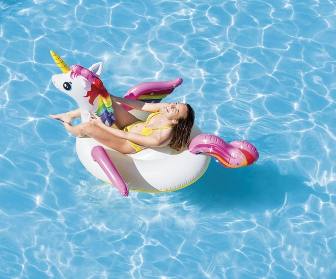 Licorne gonflable