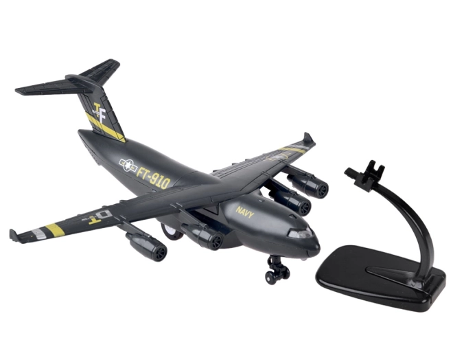 Avion de transport militaire avec effets