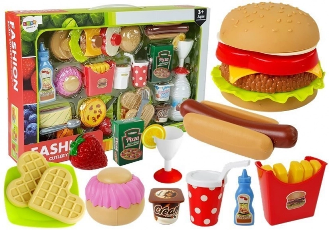 Cuisine de jeu avec nourriture en plastique