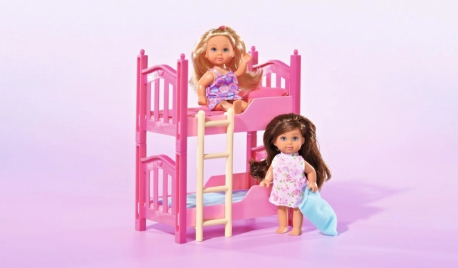 Deux poupées Evi avec lits superposés et accessoires