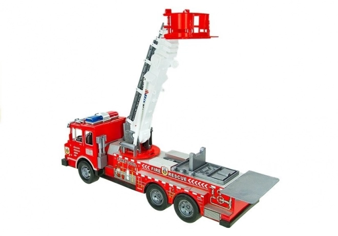 Grande station de pompiers avec casque et quad