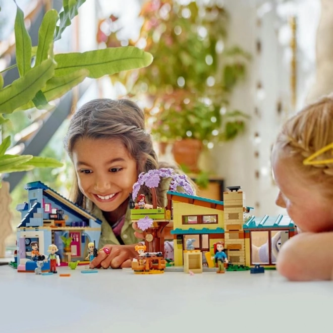 LEGO® Friends 42620 Maisons Familiales d'Olly et Paisley