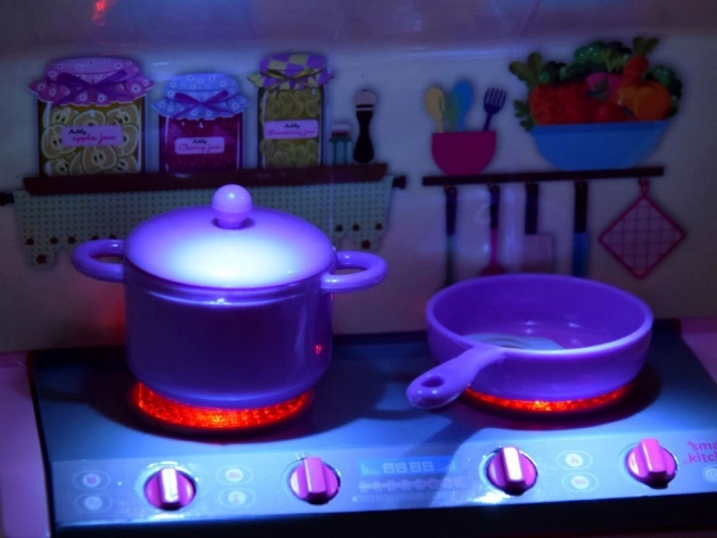 Poupée Anlily avec meubles de cuisine et effets