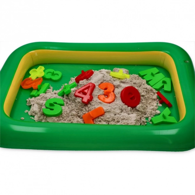 Sable cinétique NaturSand 3 kg avec moules et bac à sable