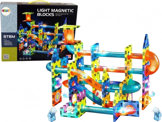 Piste de billes magnétique plastique 110 pièces 16 billes + accessoires à piles dans une boîte 36x28x9cm