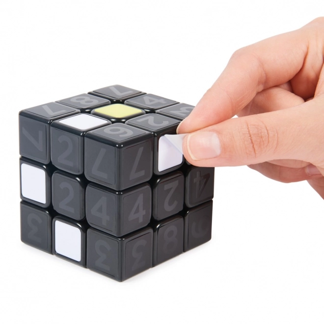 Cube d'entraînement de Rubik