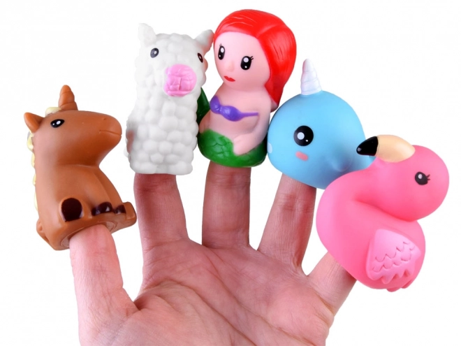 Figurines de contes pour les doigts