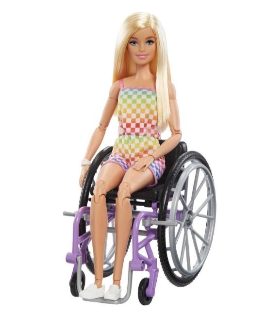 Barbie mannequin en fauteuil roulant dans une combinaison à carreaux HJT13