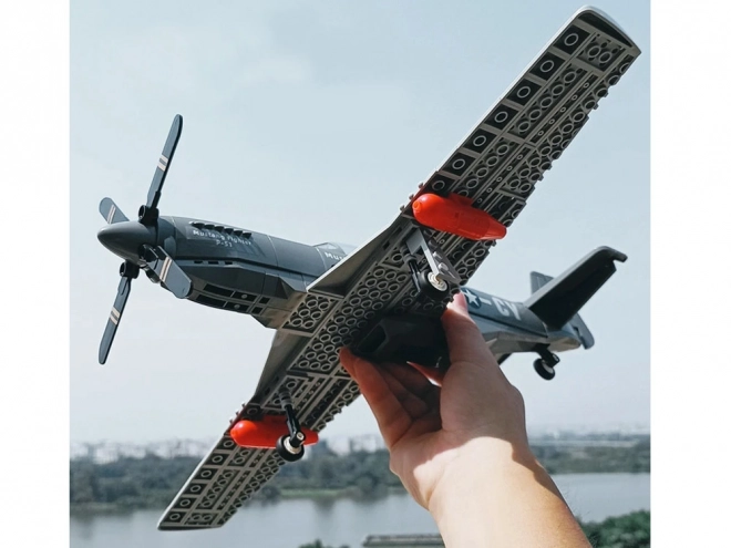Kit de construction d'avion Mustang par Jokomisiada