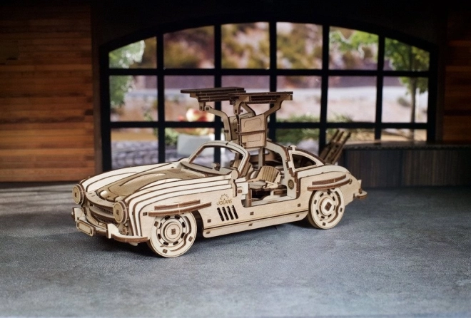 Puzzle mécanique en bois 3D Ugears Coupé Sport à Ailes