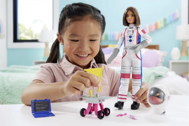 Carrière de la poupée Barbie, Astronaute