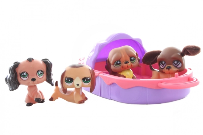 Ensemble de petits chiens avec accessoires