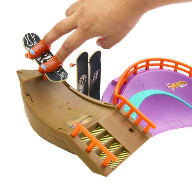 Hot Wheels Skate Octopark avec fingerboard et chaussures