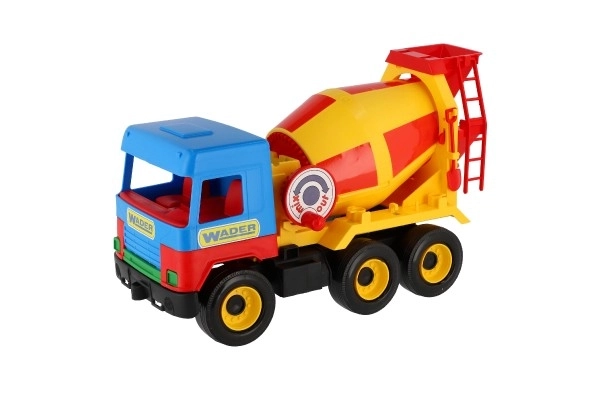 Camion moyen bétonnière