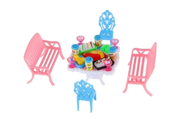 Meubles pour poupées en plastique 4 couleurs sous blister 14x11x16cm