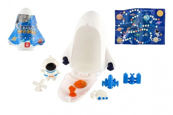 Navette spatiale avec accessoires en plastique 10x12x7cm
