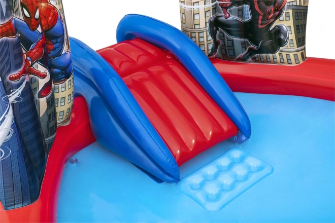 Terrain de jeu aquatique gonflable Spider-Man