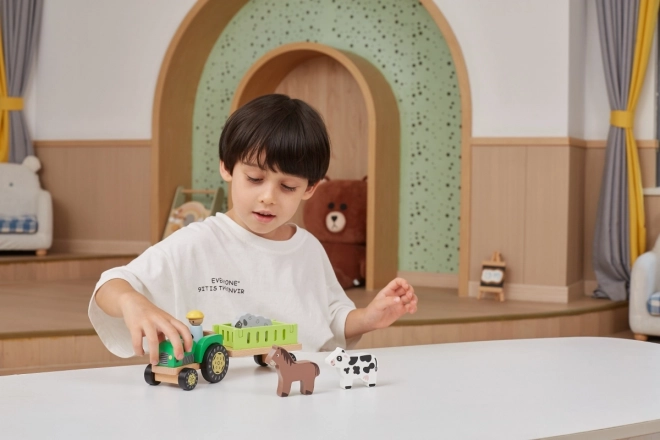 Tracteur en bois avec petits animaux