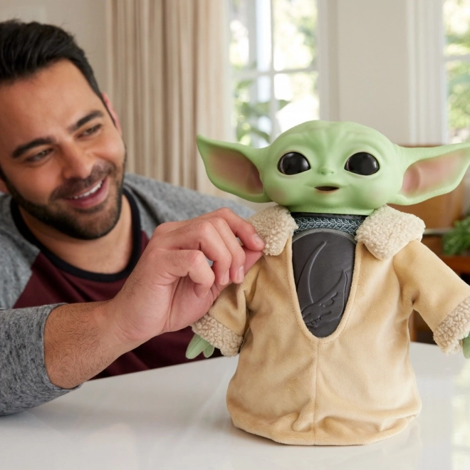 Jouet en peluche Star Wars Mandalorian Grogu 28 cm