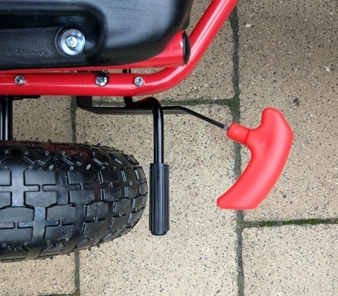 Kart à pédales pneumatique + Pneus gonflables + Siège réglable – Rouge