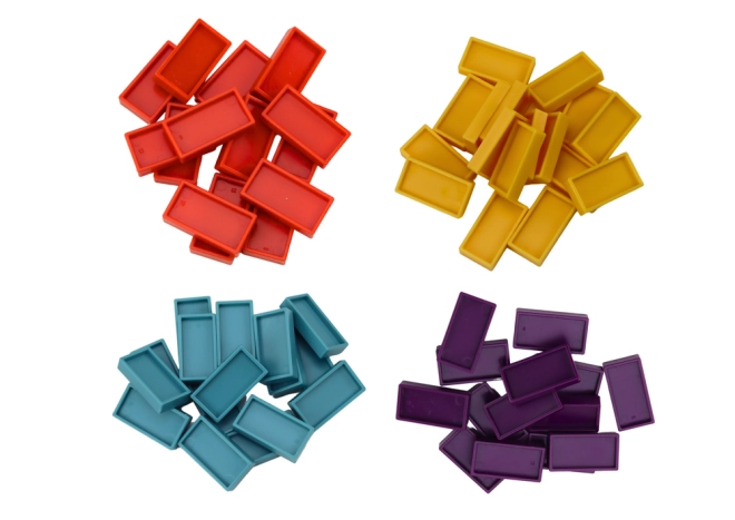 Quatre ensembles de dominos colorés