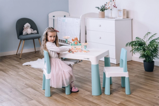 Table en plastique avec chaises Neo