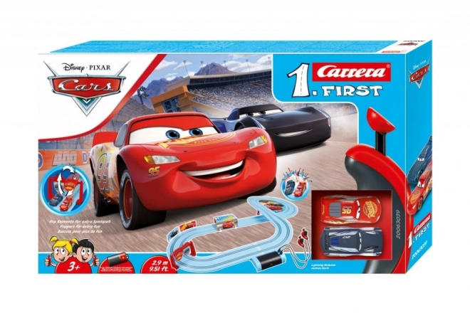 Circuit Carrera First pour enfants Cars Piston Cup