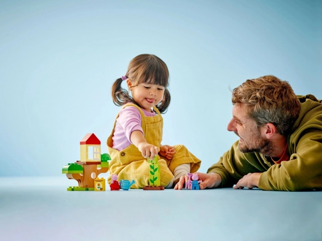 LEGO DUPLO 10431 Peppa Pig - jardin et cabane dans l'arbre