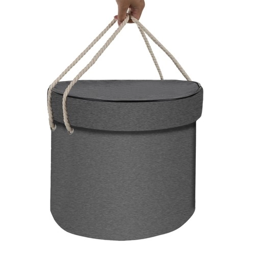 Panier à jouets gris avec tapis