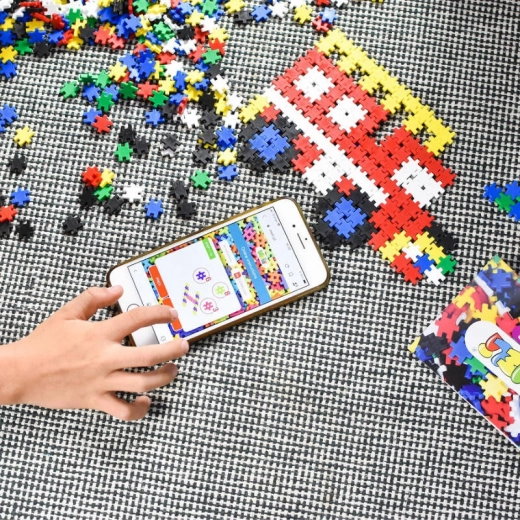 Apprendre en jouant avec des guides inspirants