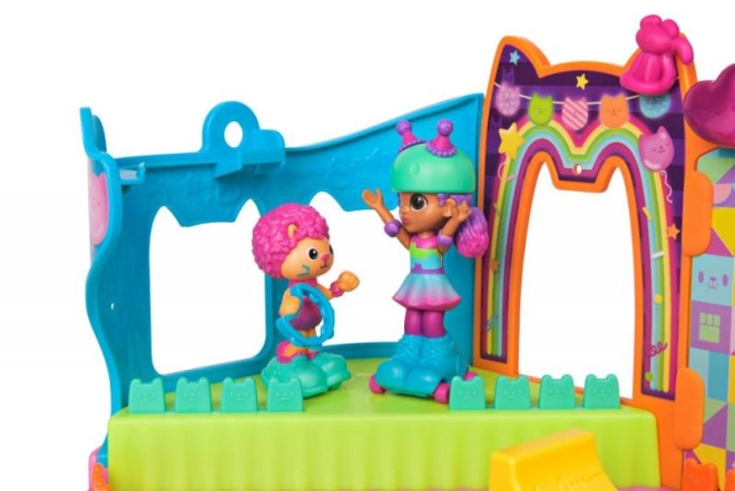 Deux figurines avec roulettes fonctionnelles