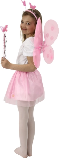 Jupe rose vaporeuse et ailes de papillon
