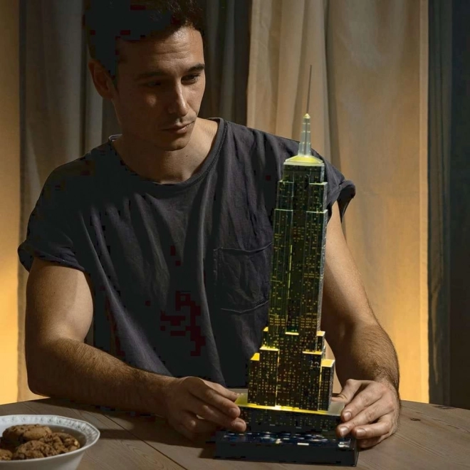 RAVENSBURGER Puzzle 3D Lumineux Édition Nocturne Empire State Building 216 pièces