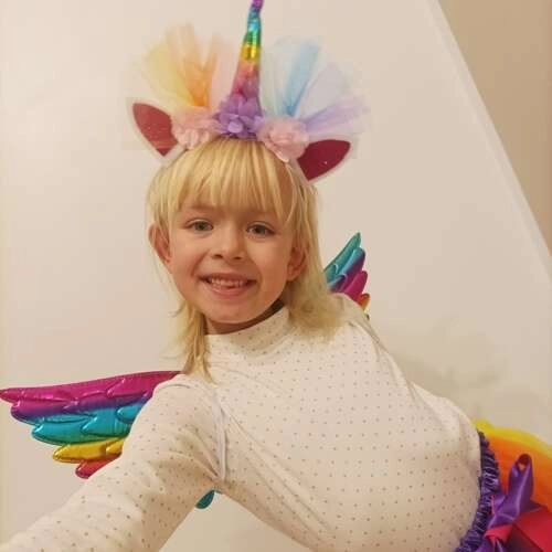 Costume de Licorne avec jupe arc-en-ciel et ailes
